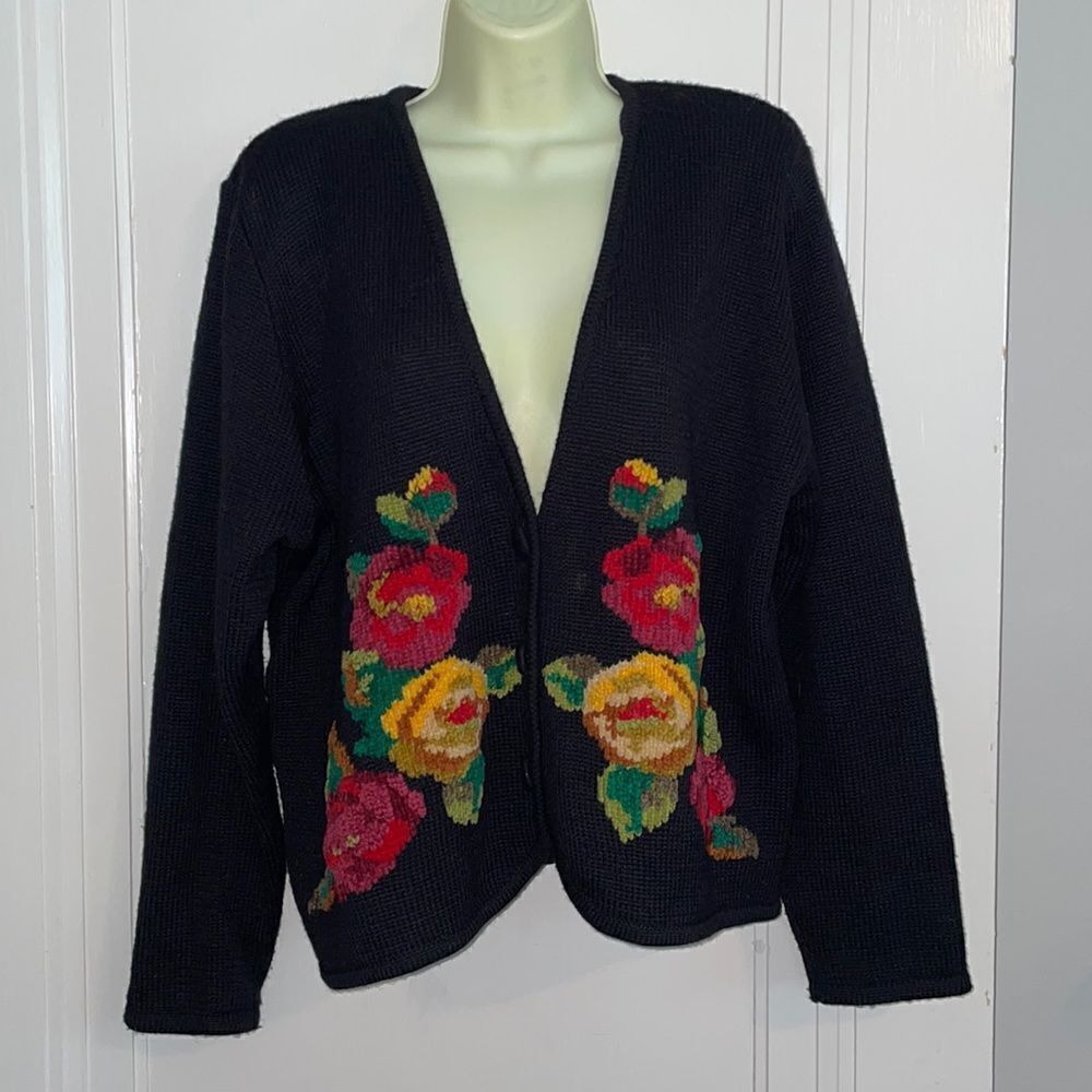 Vtg 1991 Susan Bristol black cardigan with‎ chenille flowers